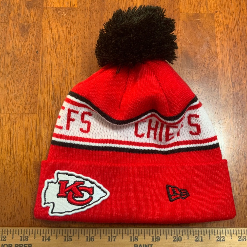 New Era Kansas City Chiefs NFL Beanie Hat Red Knit Pom Cuffed One Size 213934